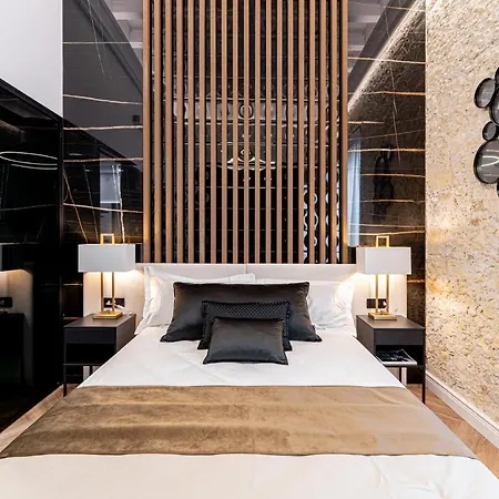 Nero Luxury 4*